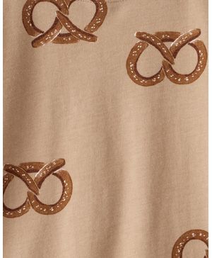 Playera Manga Larga Estampado Pretzel Carter's