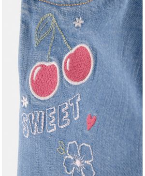 Short De Mezclilla De Largo Medio Bordado Con Cerezas Oshkosh B'Gosh